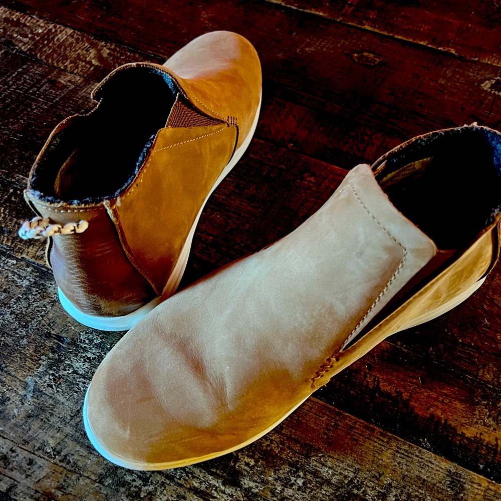 OLUKAI Hawai'iloa Manu Hope Women’s Booties 8